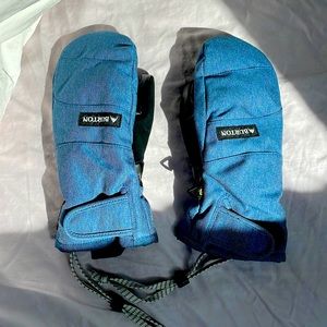 Burton Snowboard Gloves (BRAND NEW)